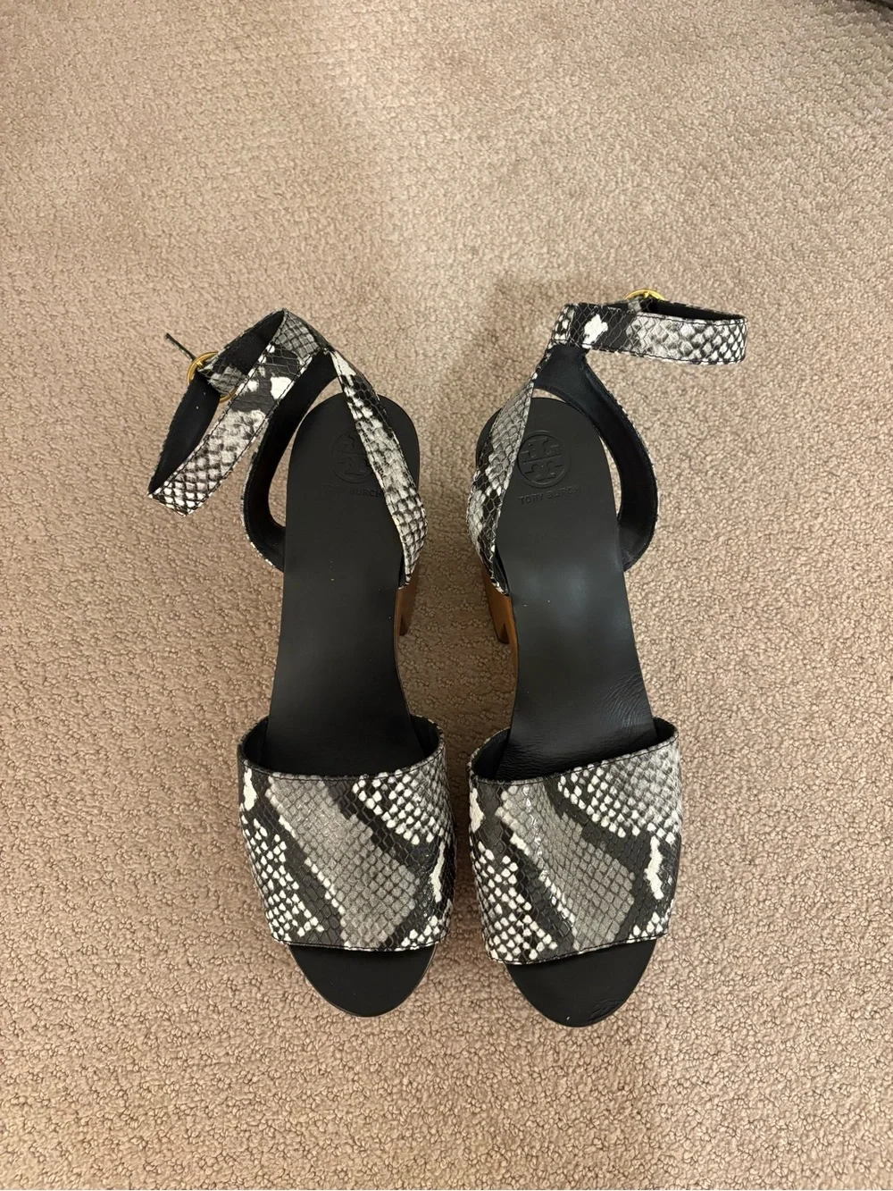Tory Burch tory burch